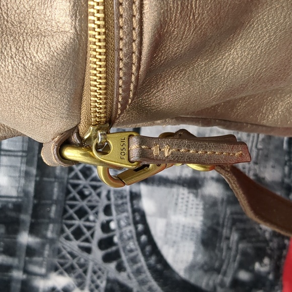 Fossil Foldover Tote Bag - Picture 6 of 16